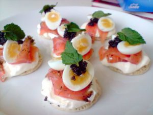 Salmon blinis