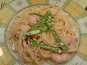 creamy salmon and prawn pasta