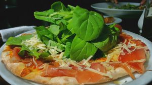 parma ham and rocket pizza